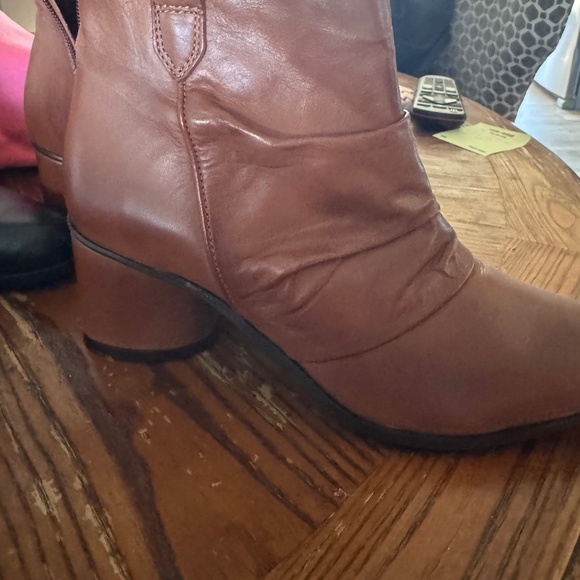 Mitz Mooz Shoes - Mitz Mooz Jared Leather Boots
